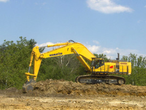 komatsu-excavators